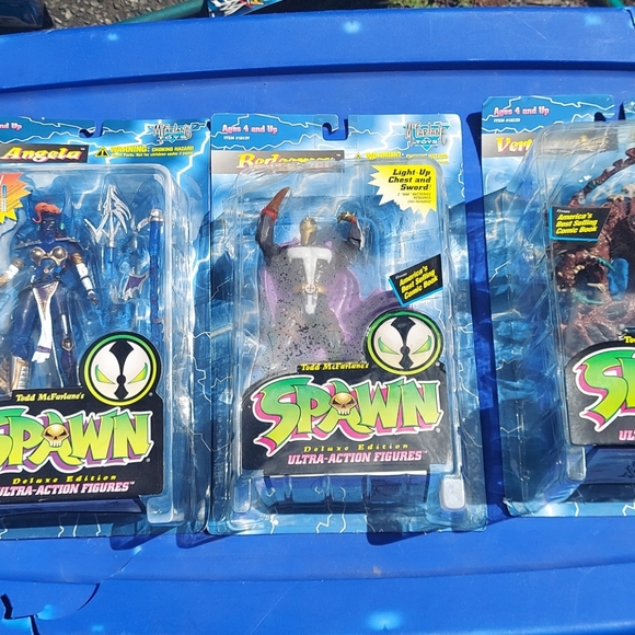 Spawn figures - Picture 1 of 4